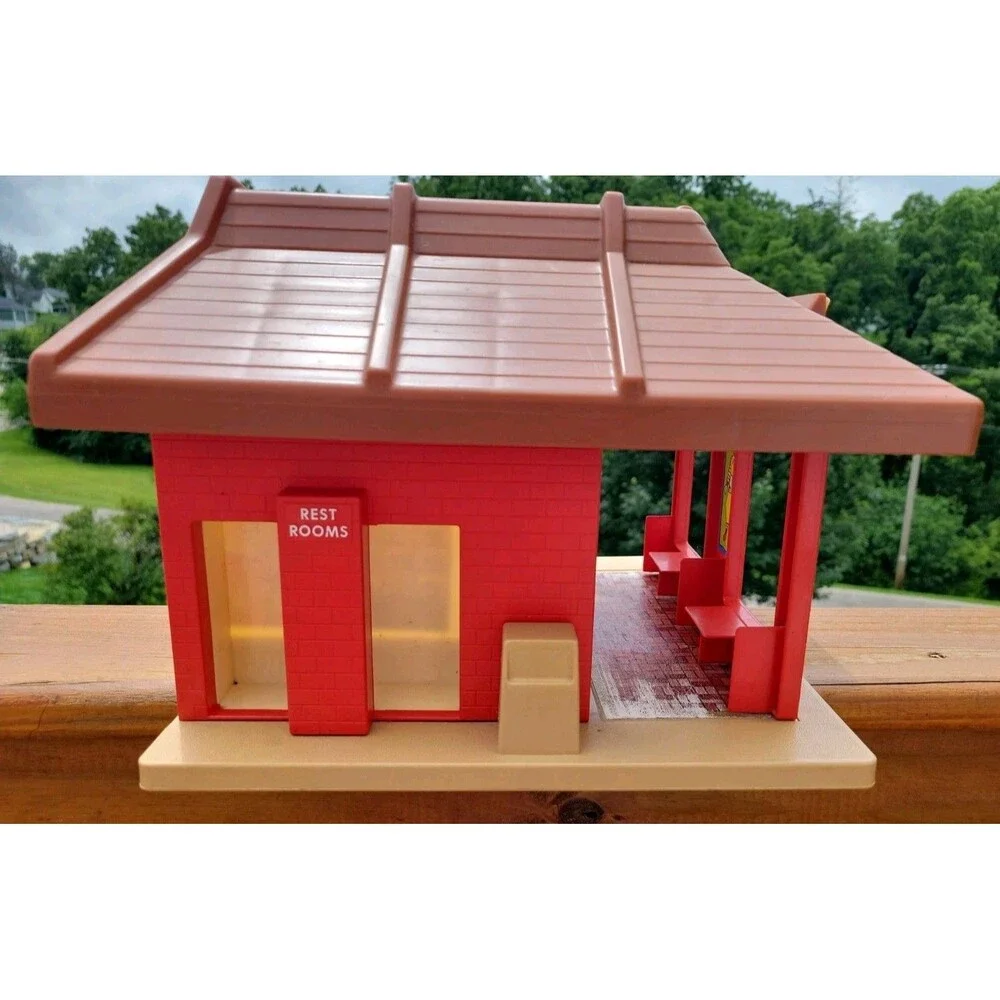 McDonald's Vintage 1974 Playskool Familiar Places Play Set - Restaurant ONLY